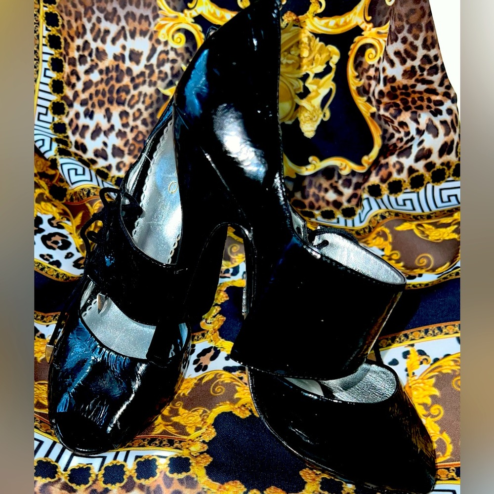 BEBE Jayanna Black Patent Leather- Peep Toe Heels  with Silver Tipped Laces 7/37